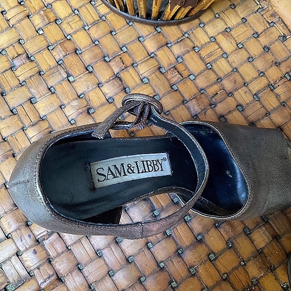 Vintage 90s GunMetal Open Toe Shoe - Picture 3 of 6